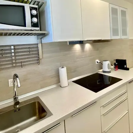 By The Sea - 22436 Apartamento